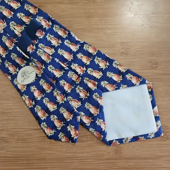 LAST CALL: Tommy Bahama Pineapple Tie - Picture 2 of 3